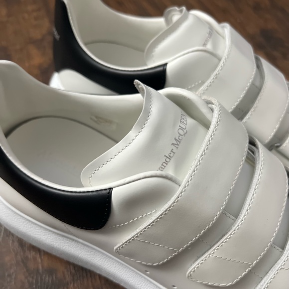 **$0LD** - Picture 3 of 9